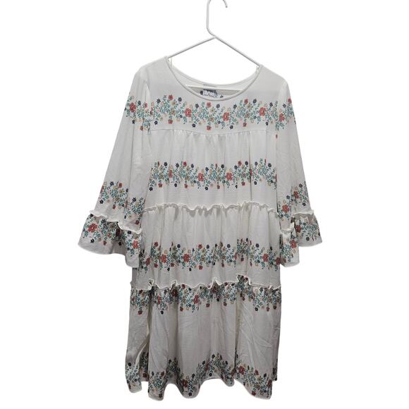 Vivi by Violet Weekend Tiered Floral White Dress Size XL Bell Sleeve Bohemian - Picture 1 of 7